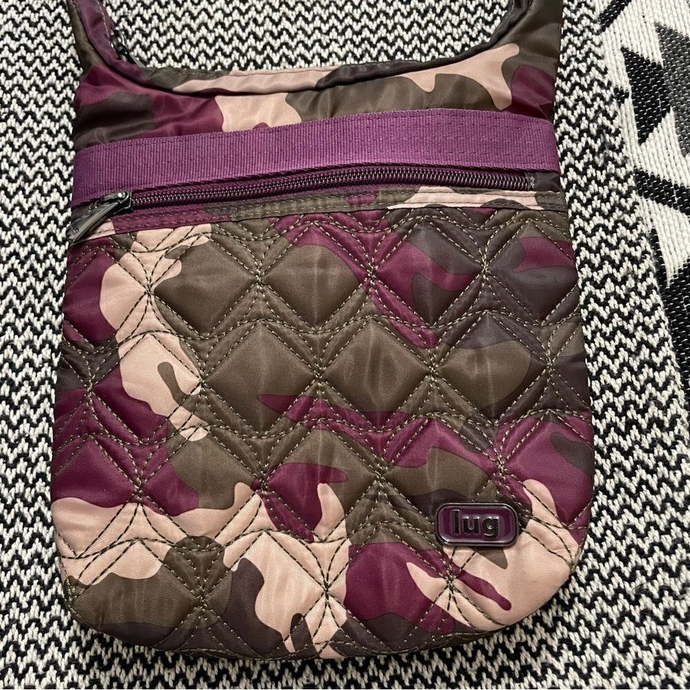 Lug Camo Berry Skipper Crossbody Bag NWT!